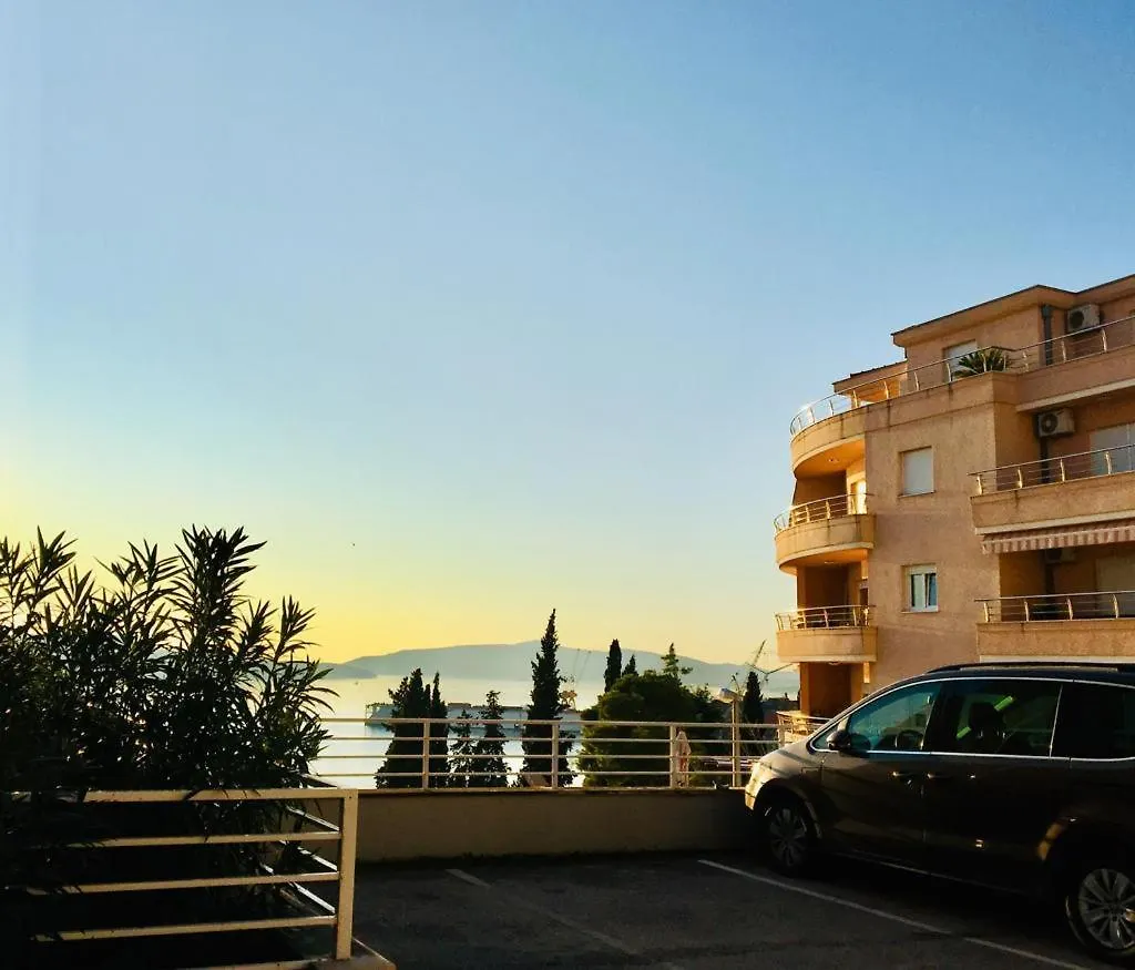 Trogir Family Space 90M2 Apartment