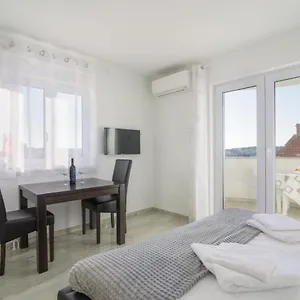 Apartament Andelo, Trogir